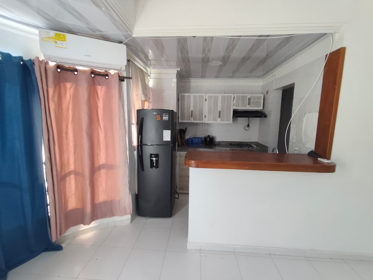 ARRIENDO APARTAMENTO AMOBLADO CRESPO - CARTAGENA