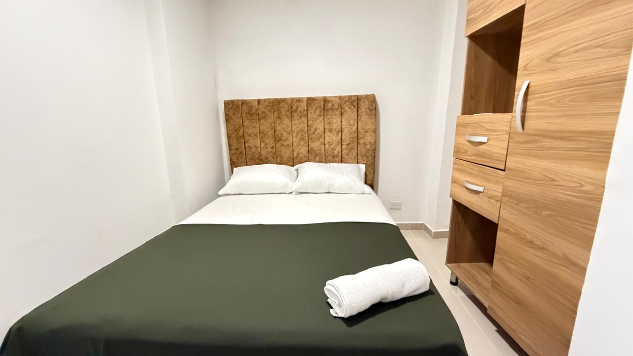 CASA EN VENTA CANAPOTE- 4 APARTAMENTOS- EXCELENTE INVERSIÓN