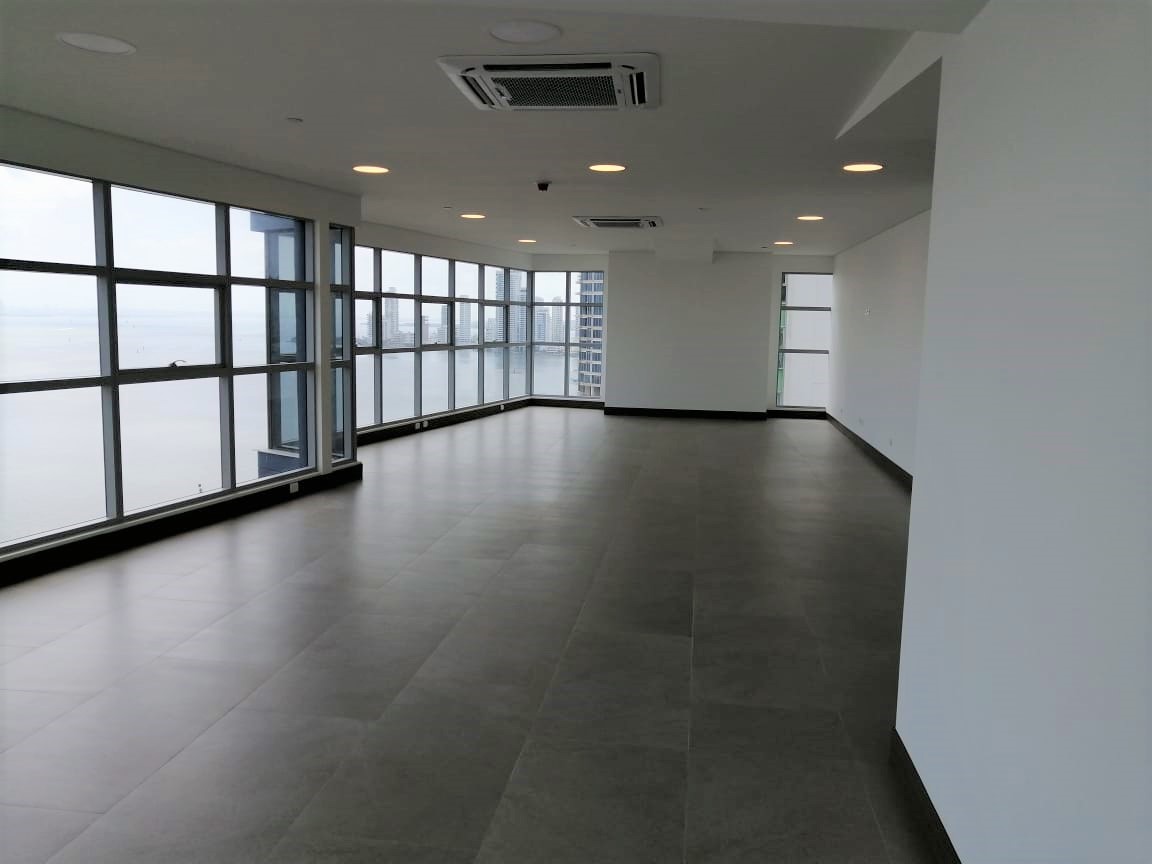 OFICINA EN ARRIENDO BOCAGRANDE - CARTAGENA