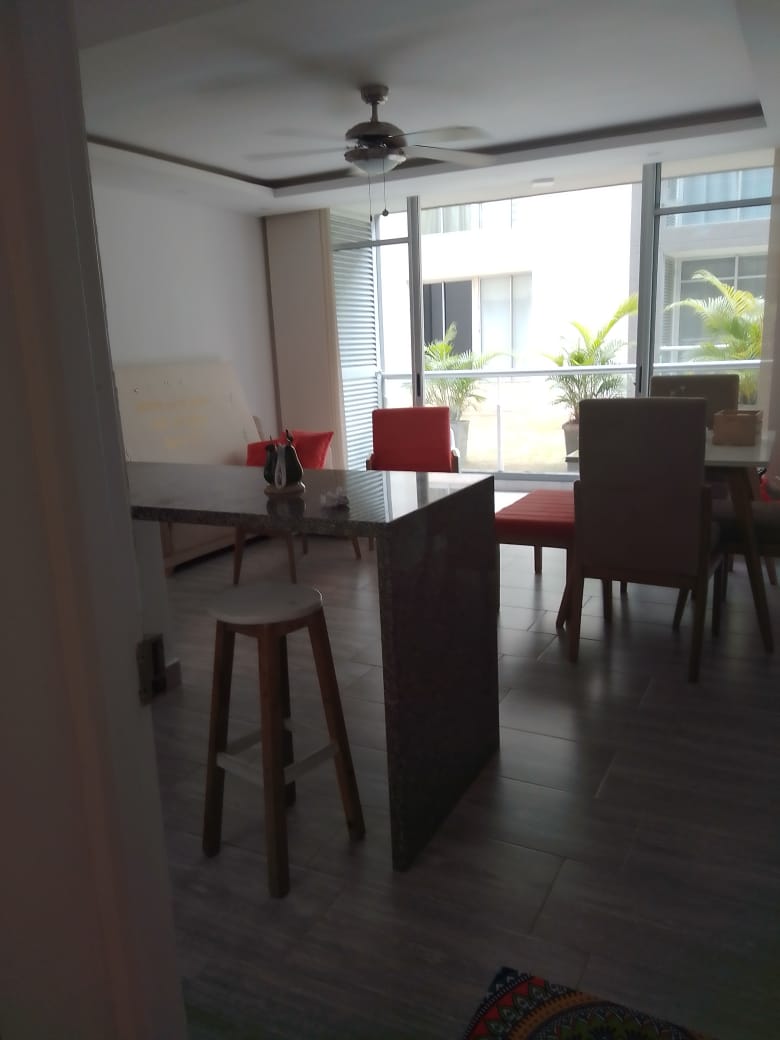 VENDO APARTAMENTO EN SERENA DEL MAR - CARTAGENA