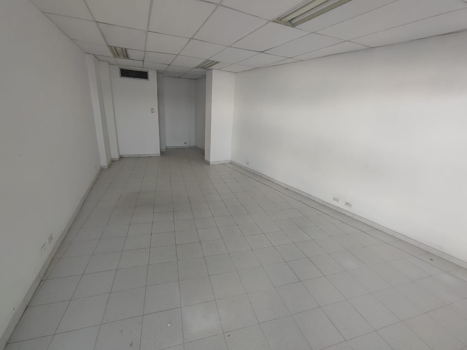 OFICINA EN ARRIENDO SANTA LUCIA - CARTAGENA