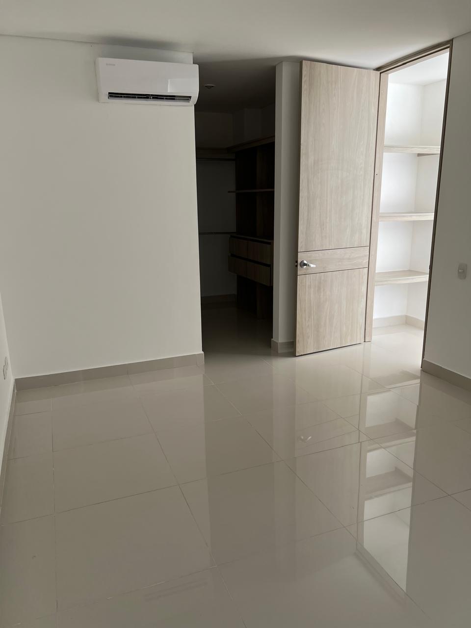 APARTAMENTO EN VENTA SERENA DEL MAR  - CARTAGENA