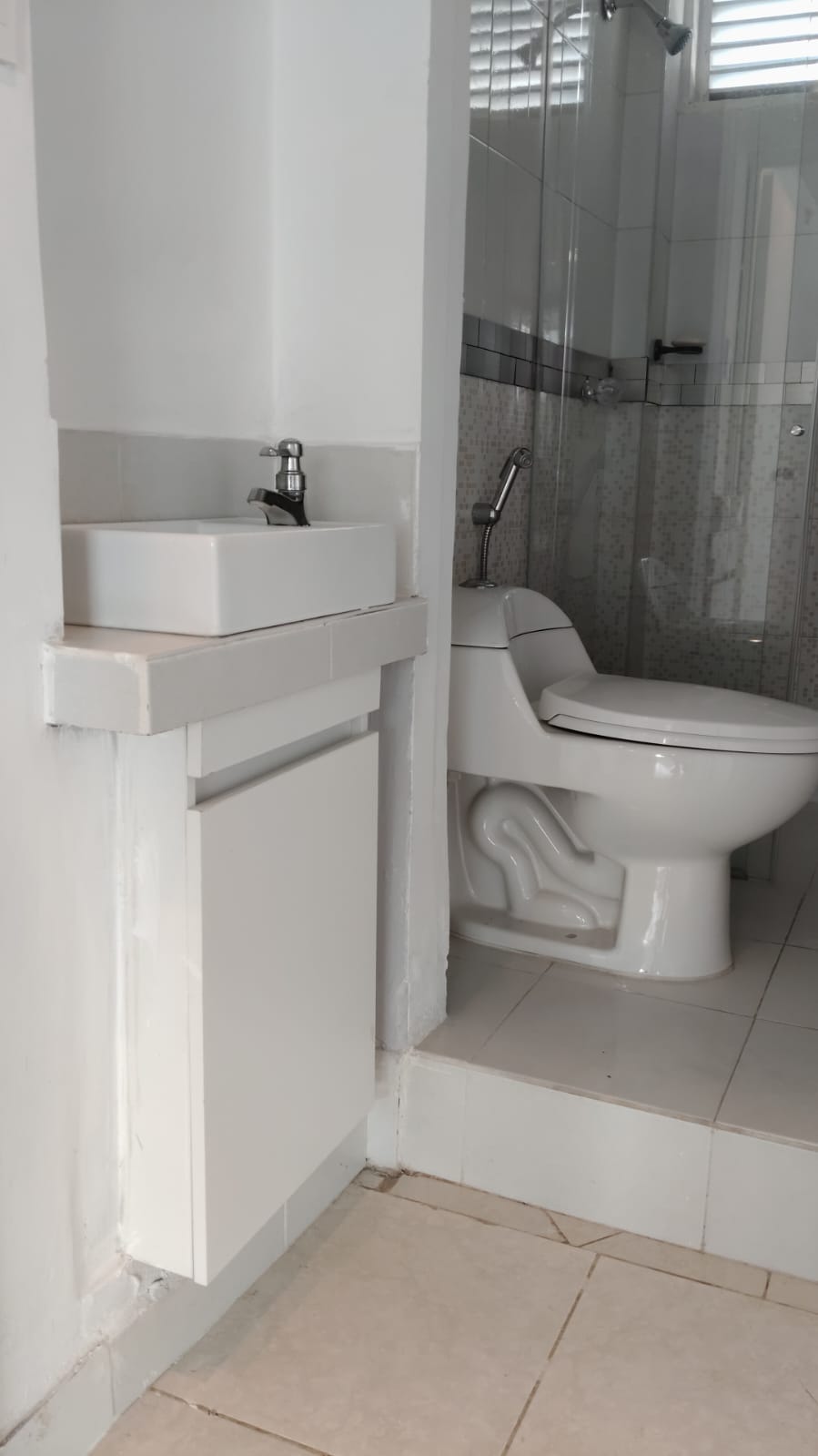 ARRIENDO APARTAMENTO MANGA