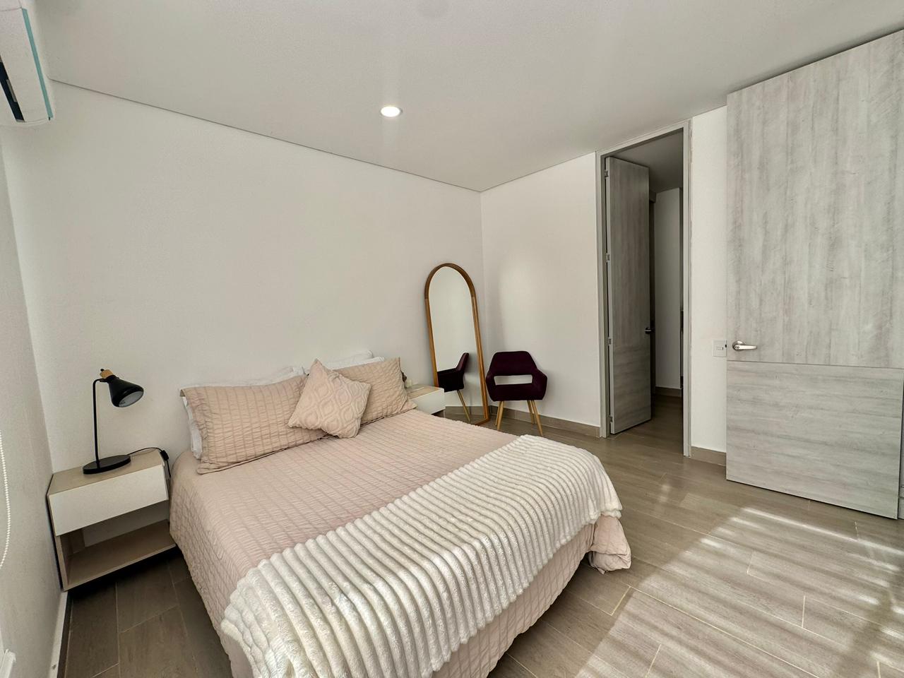 ARRIENDO APARTAMENTO AMOBLADO EN SERENA DEL MAR