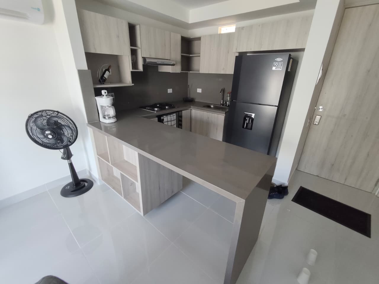 APARTAMENTO AMOBLADO EN ARRIENDO EN SERENA DEL MAR - CARTAGENA