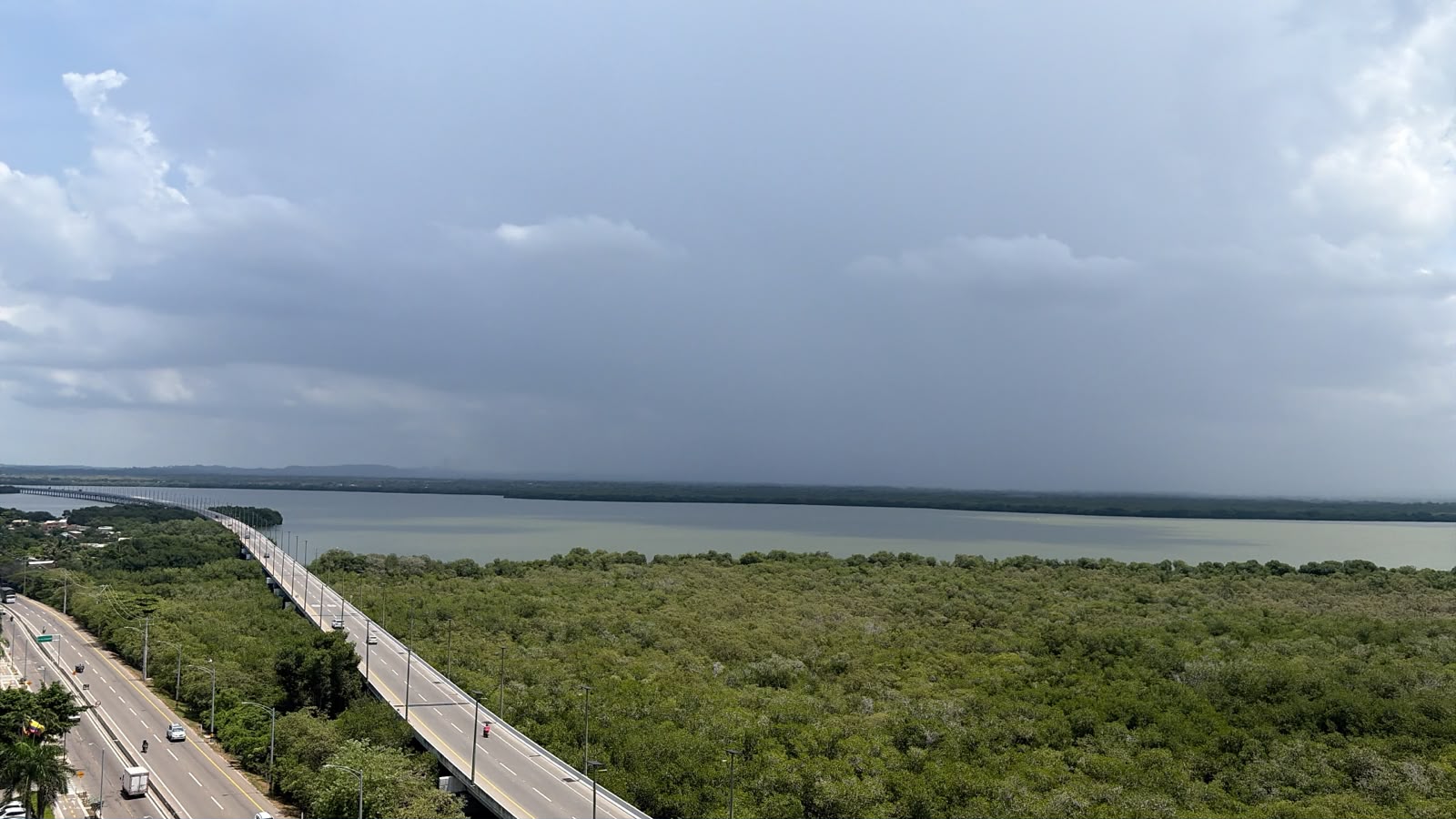 ARRIENDO APARTAMENTO AMOBLADO LA BOQUILLA