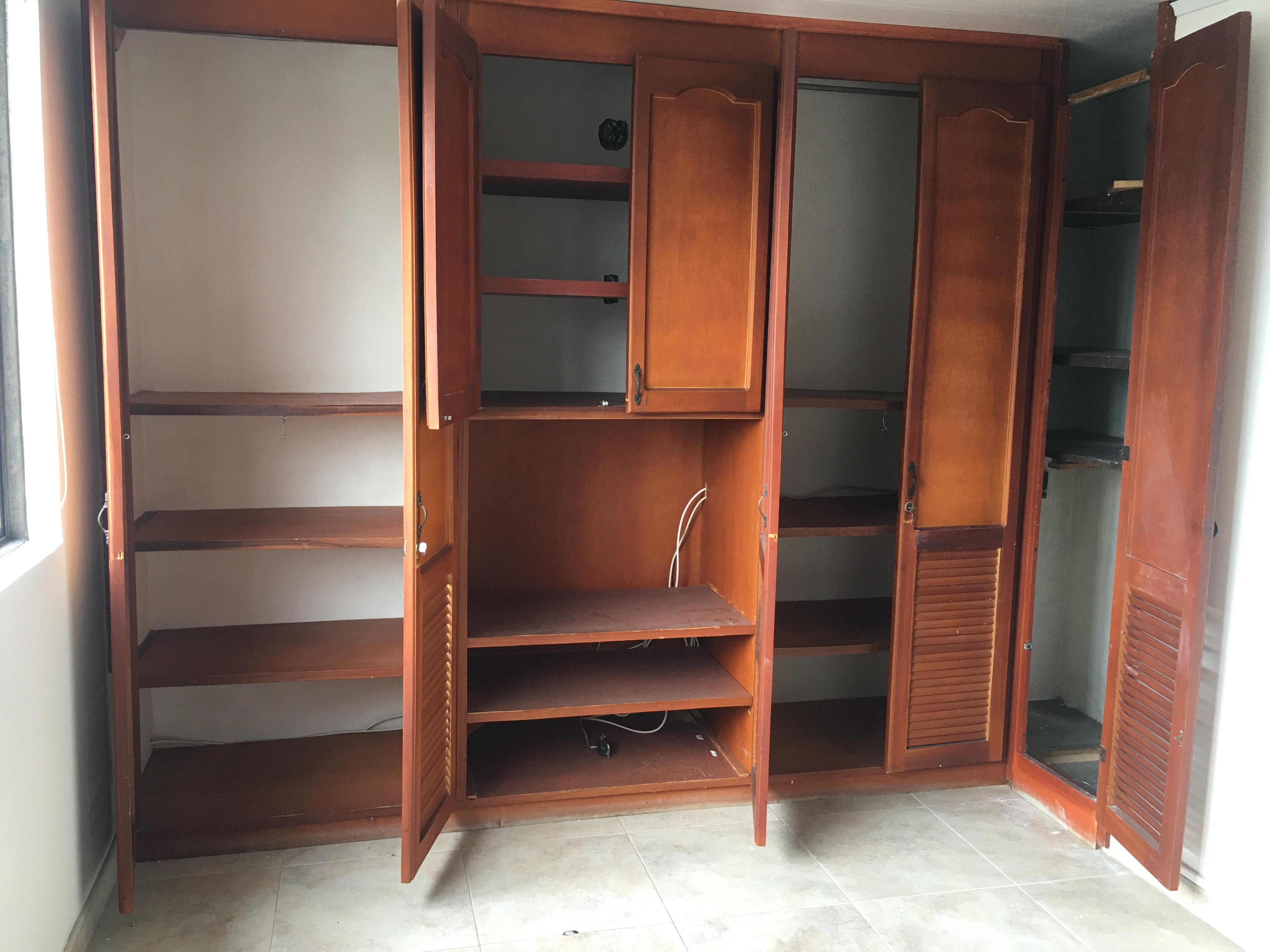 CASA EN VENTA  BIEN UBICADA EN LA ALTA LEONORA