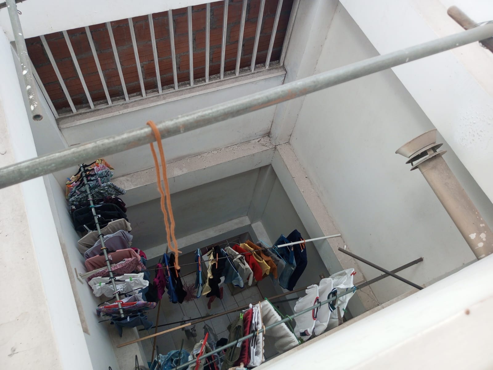EDIFICIO EN VENTA  CHIPRE