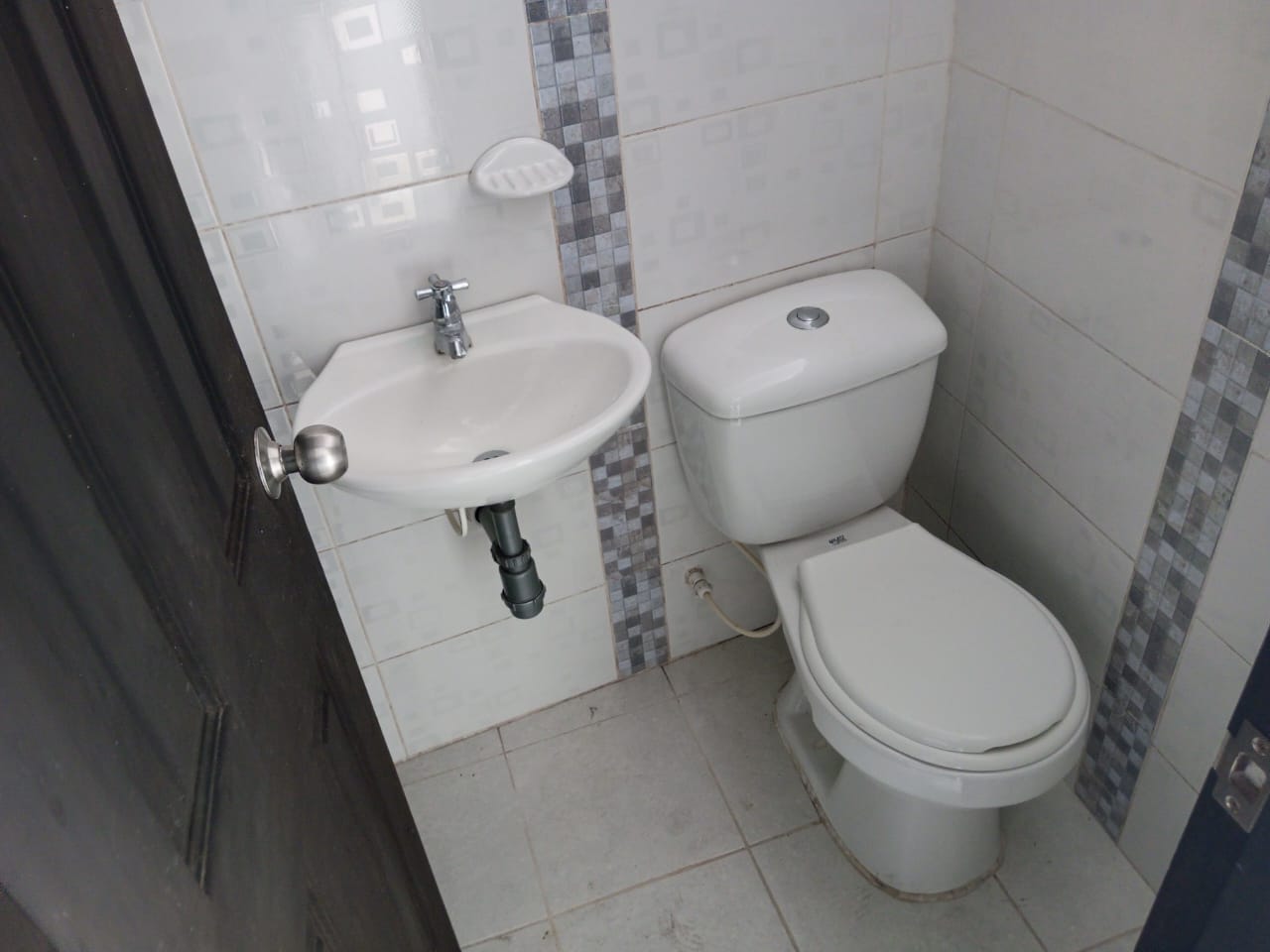 ARRIENDO APARTAESTUDIO SECTOR LOS ROSALES