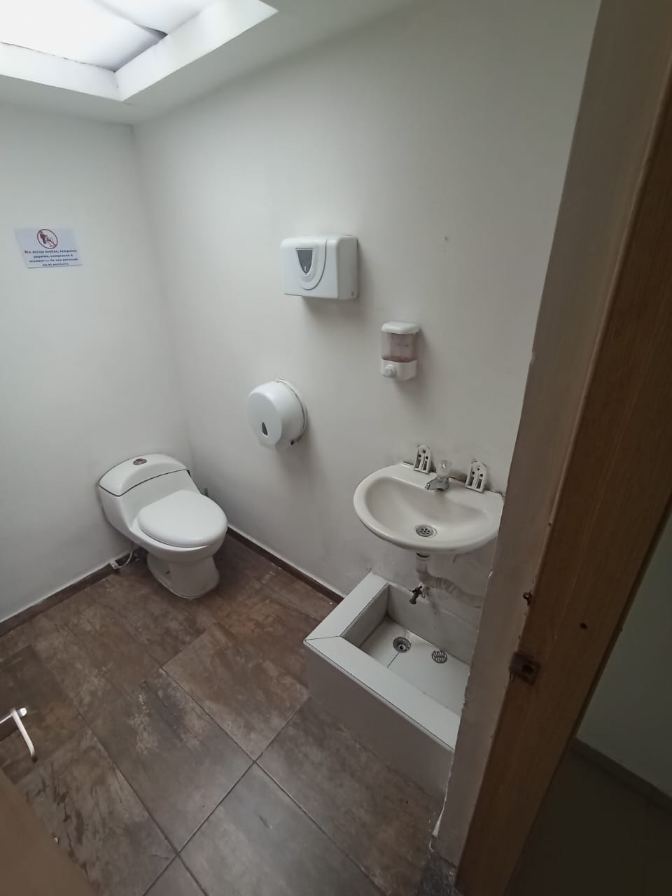 ARRIENDO LOCAL SECTOR LA ENEA
