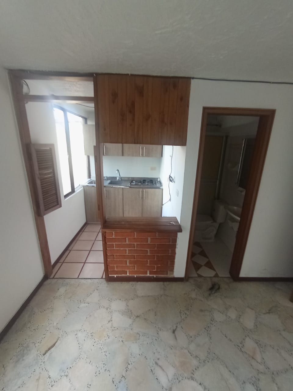 ARRIENDO APARTAESTUDIO SECTOR ALTA SUIZA