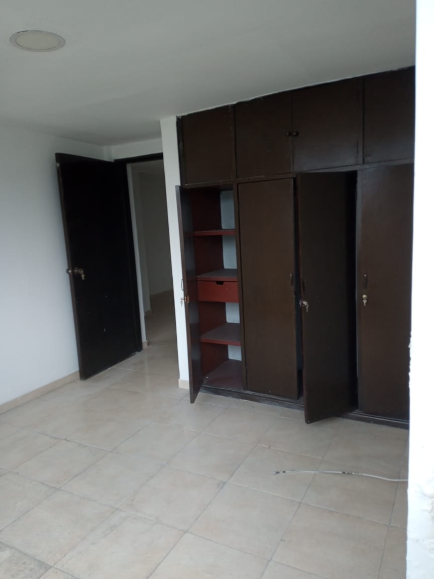 VENTA AMPLIO APARTAMENTO EN CHINCHINA