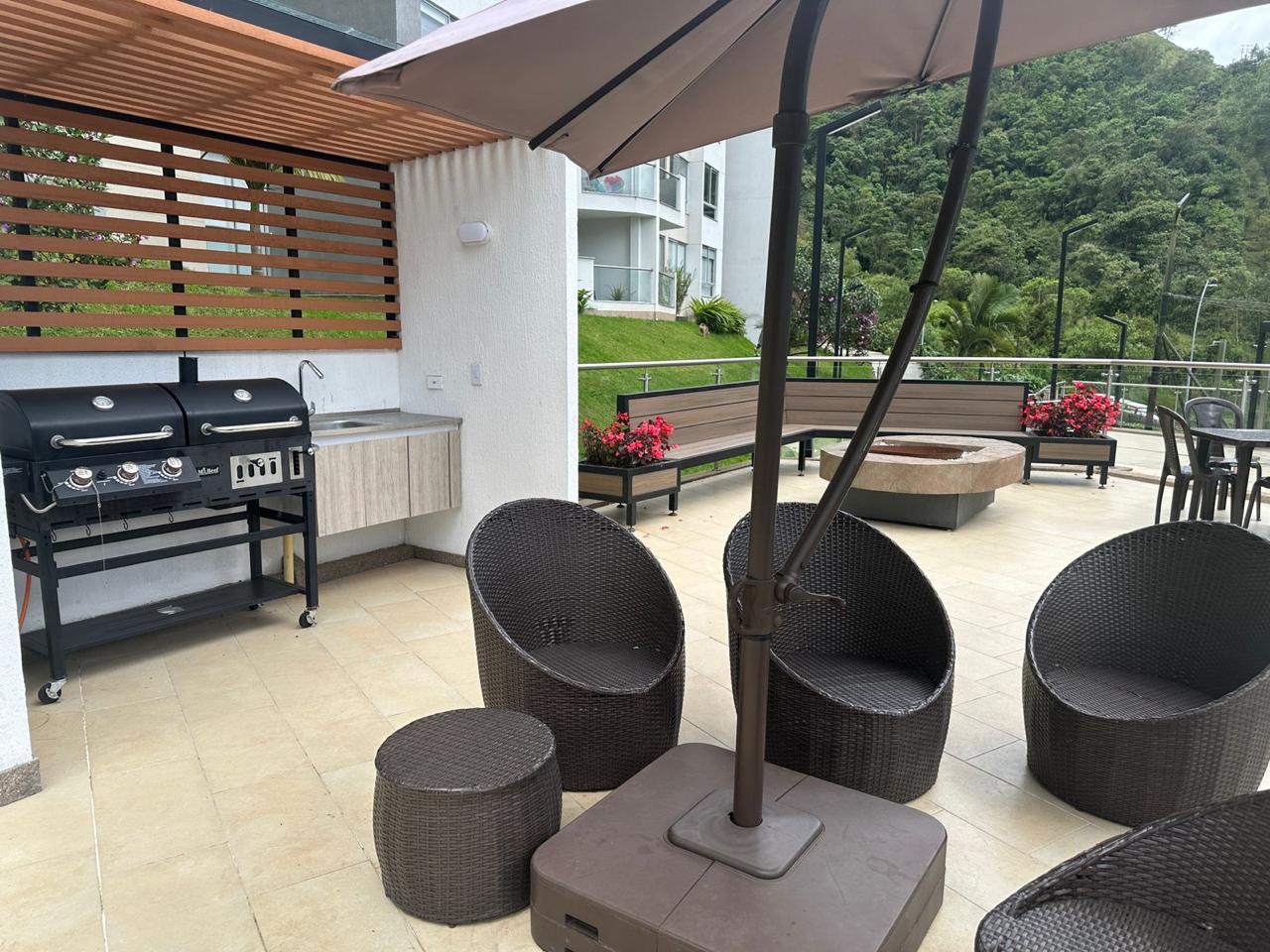 VENTA EXCELENTE APARTAMENTO EN EXPOFERIAS