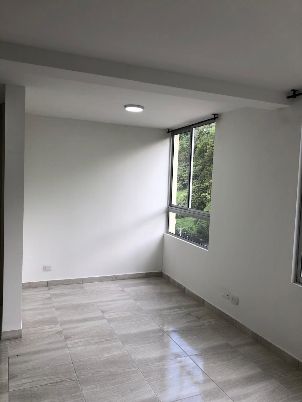 ARRIENDO APARTAESTUDIO EN LOS ALCAZARES