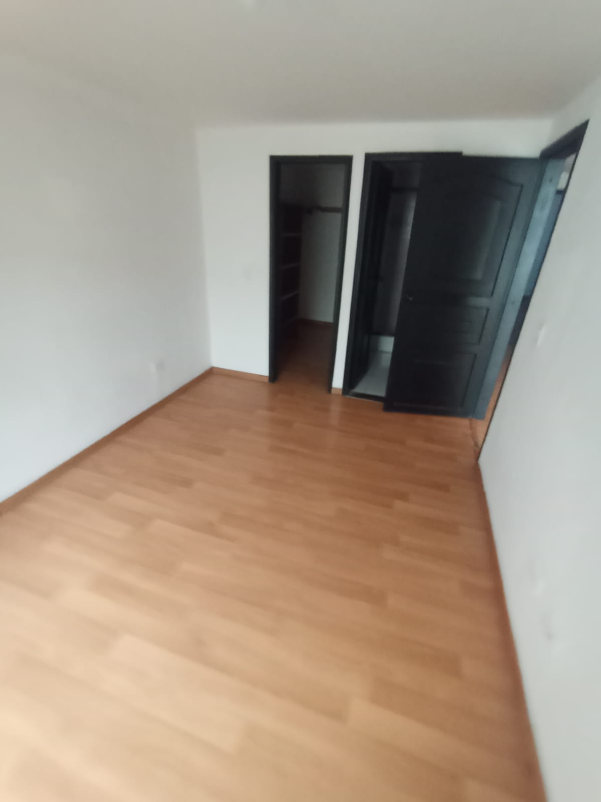 SE ARRIENDA APARTAMENTO EN MILAN