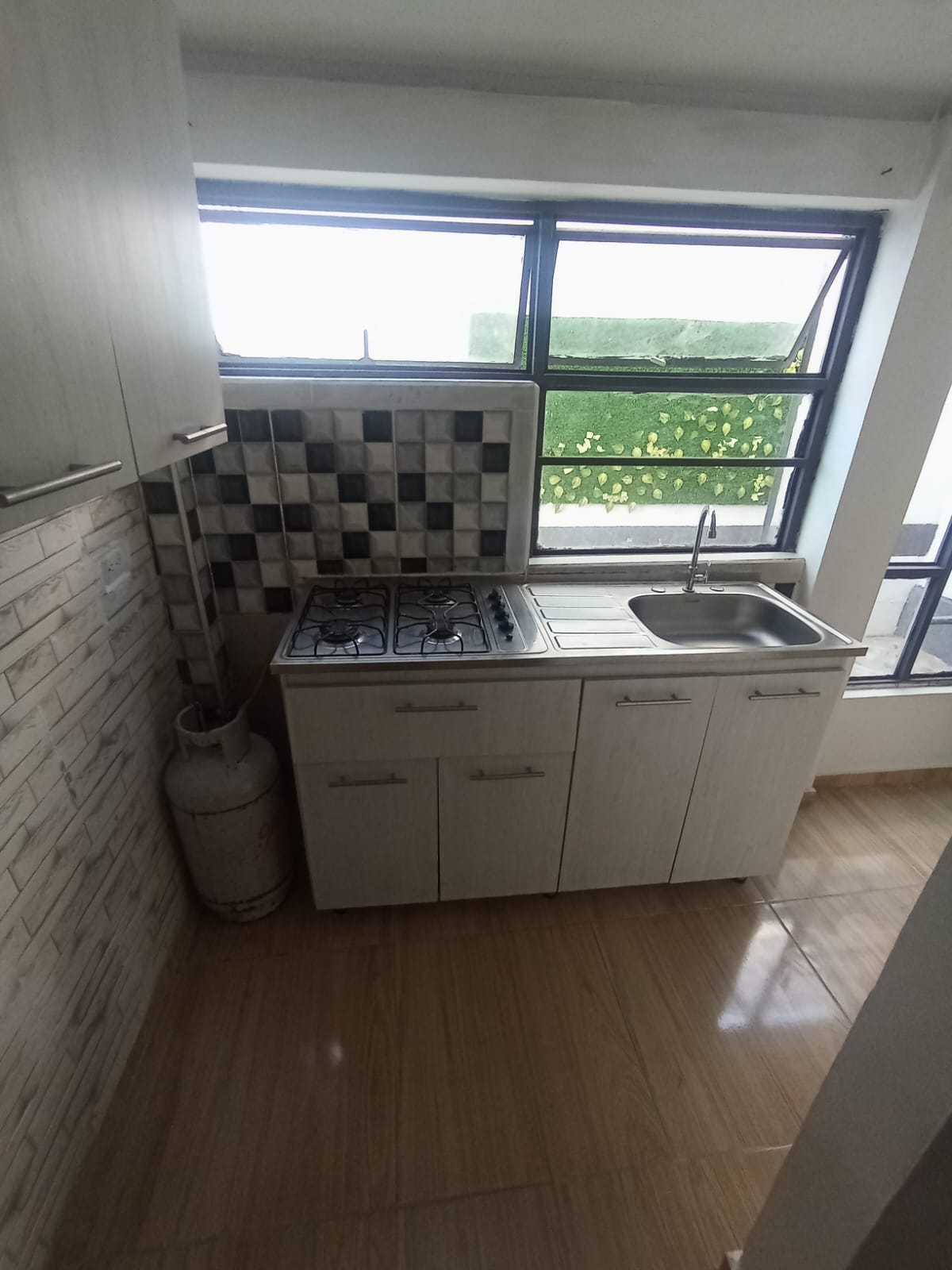SE ARRIENDA APARTA ESTUDIO EN SAN ISIDRO