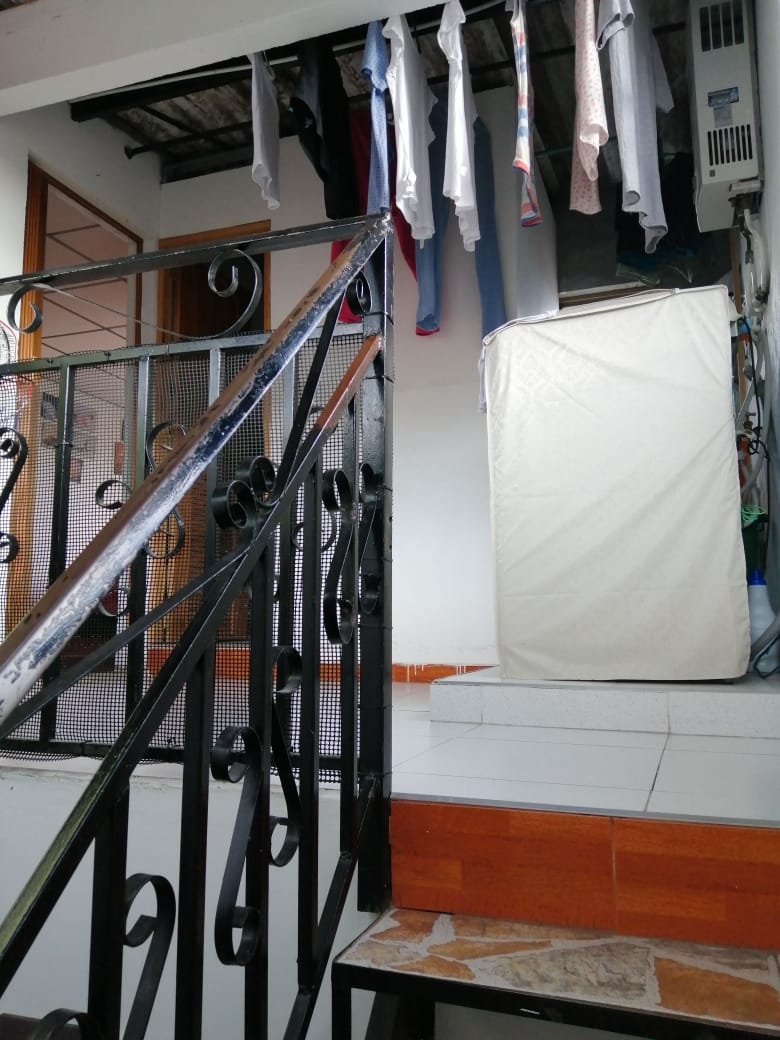 SE VENDE CASA SECTOR LA CUMBRE CON RENTA