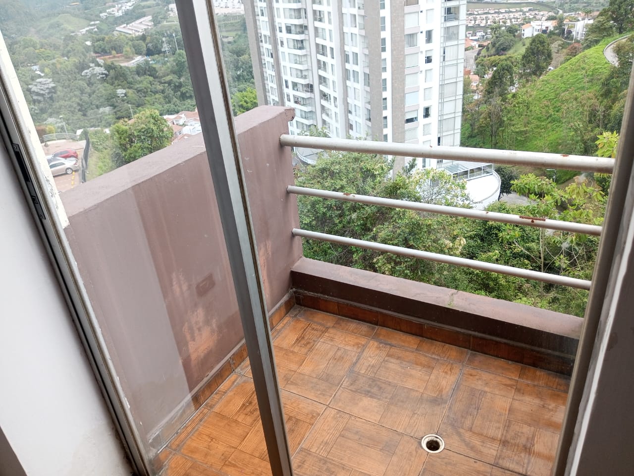 ARRIENDO APARTAMENTO SECTOR  EL TREBOL