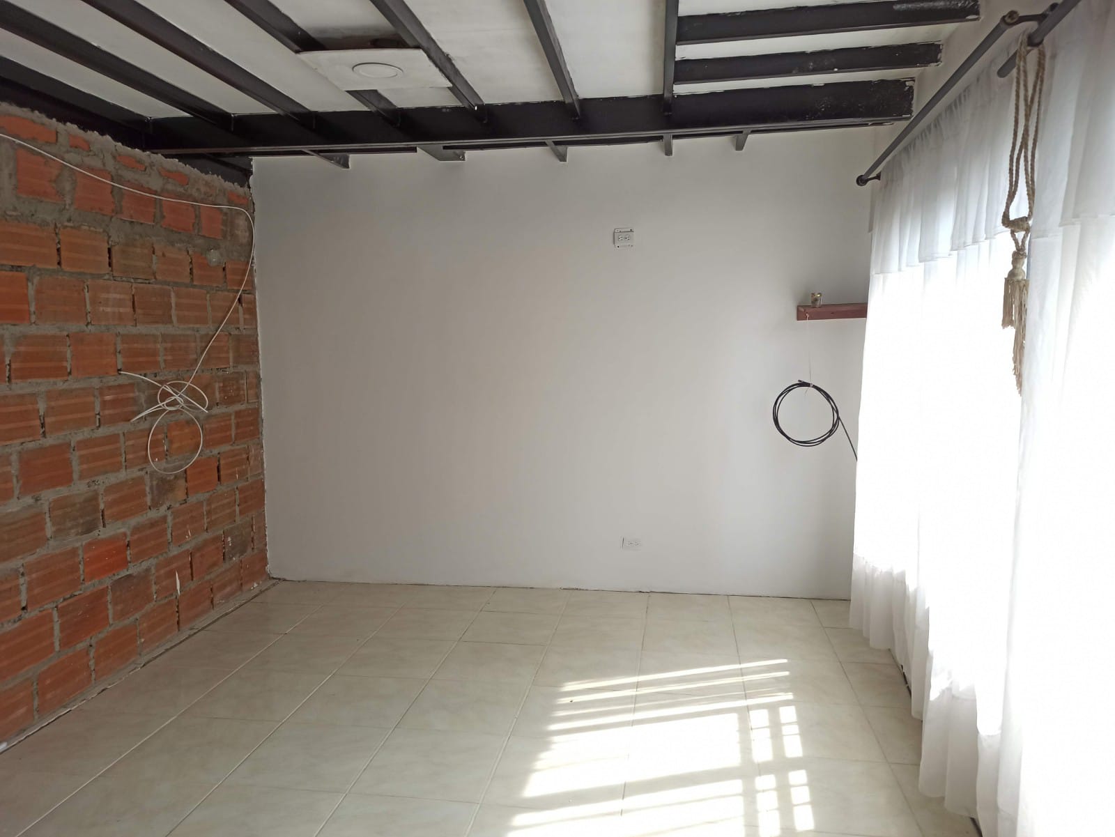 CASA EN VENTA SECTOR ALTOS DEL PORTON