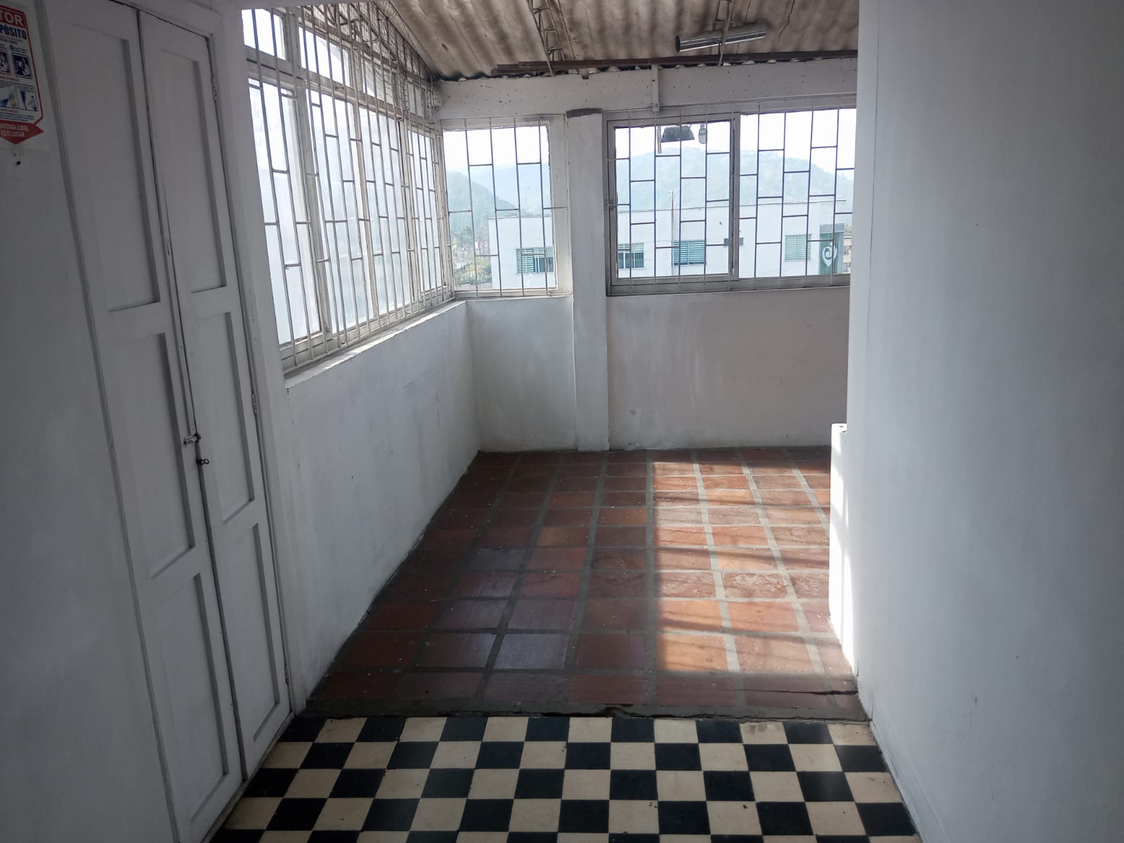 ARRIENDO LOCAL SECTOR AVENIDA SANTANDER