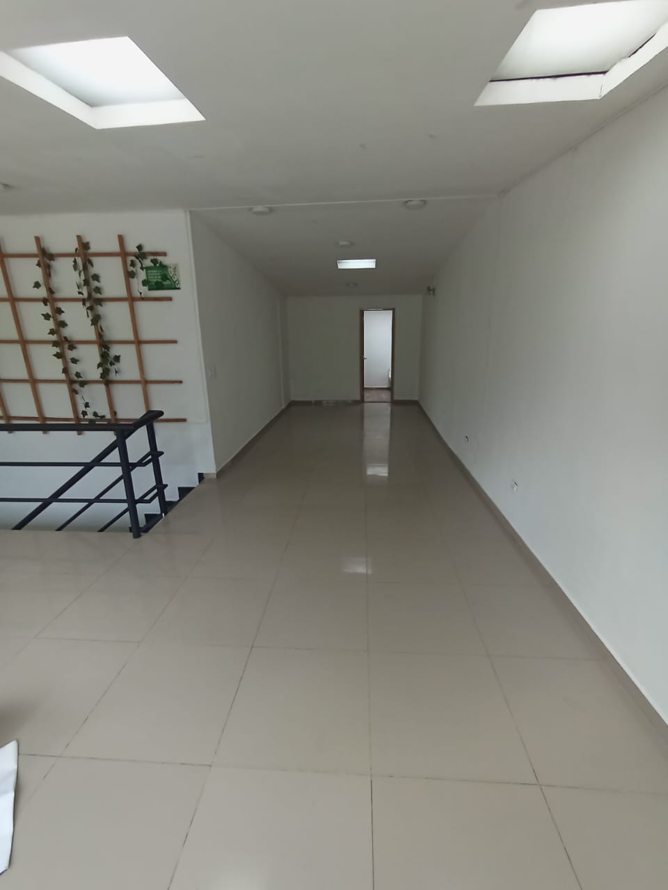ARRIENDO LOCAL SECTOR LA ENEA