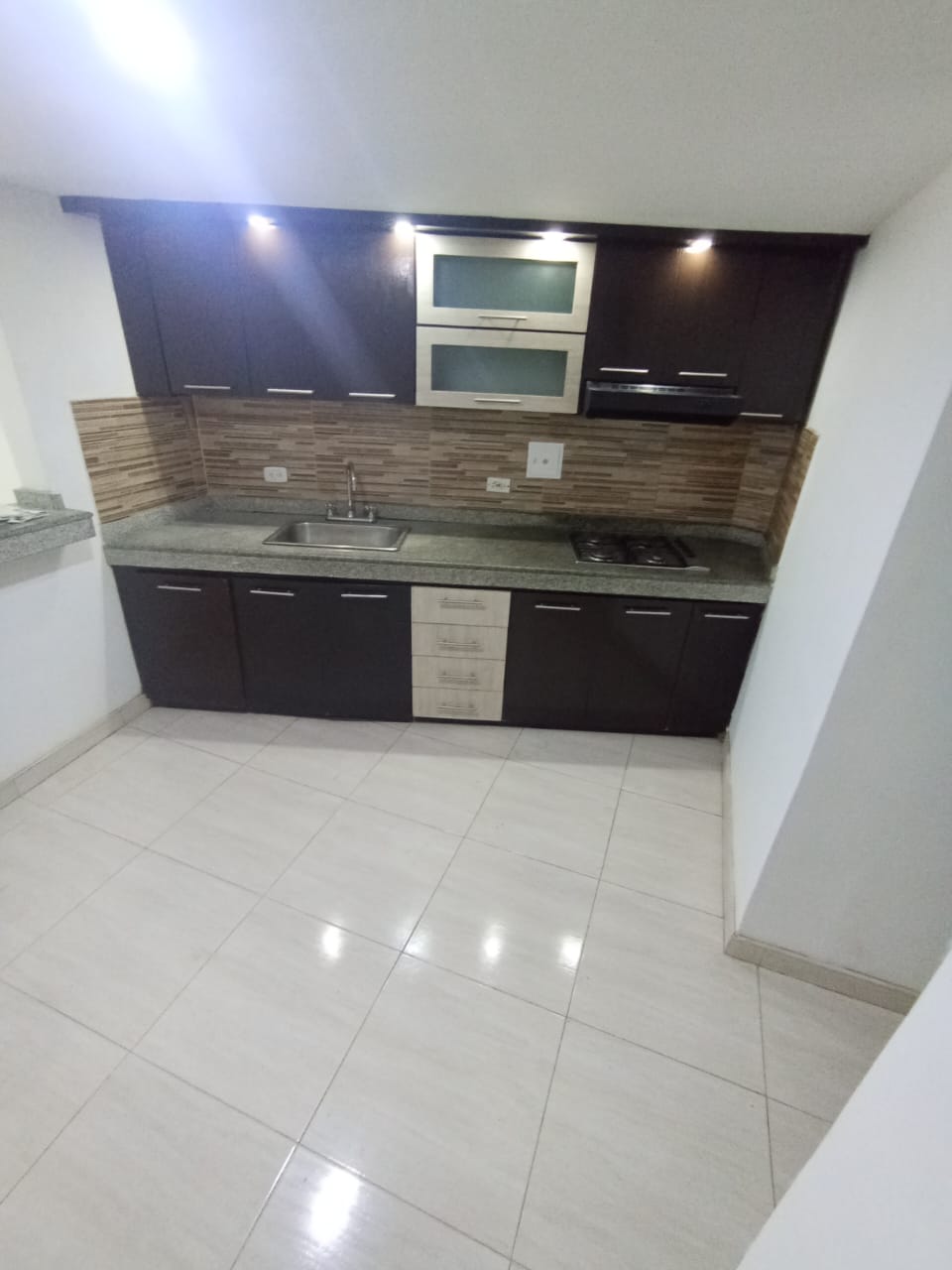 ARRIENDO APARTAMENTO SECTOR CHIPRE