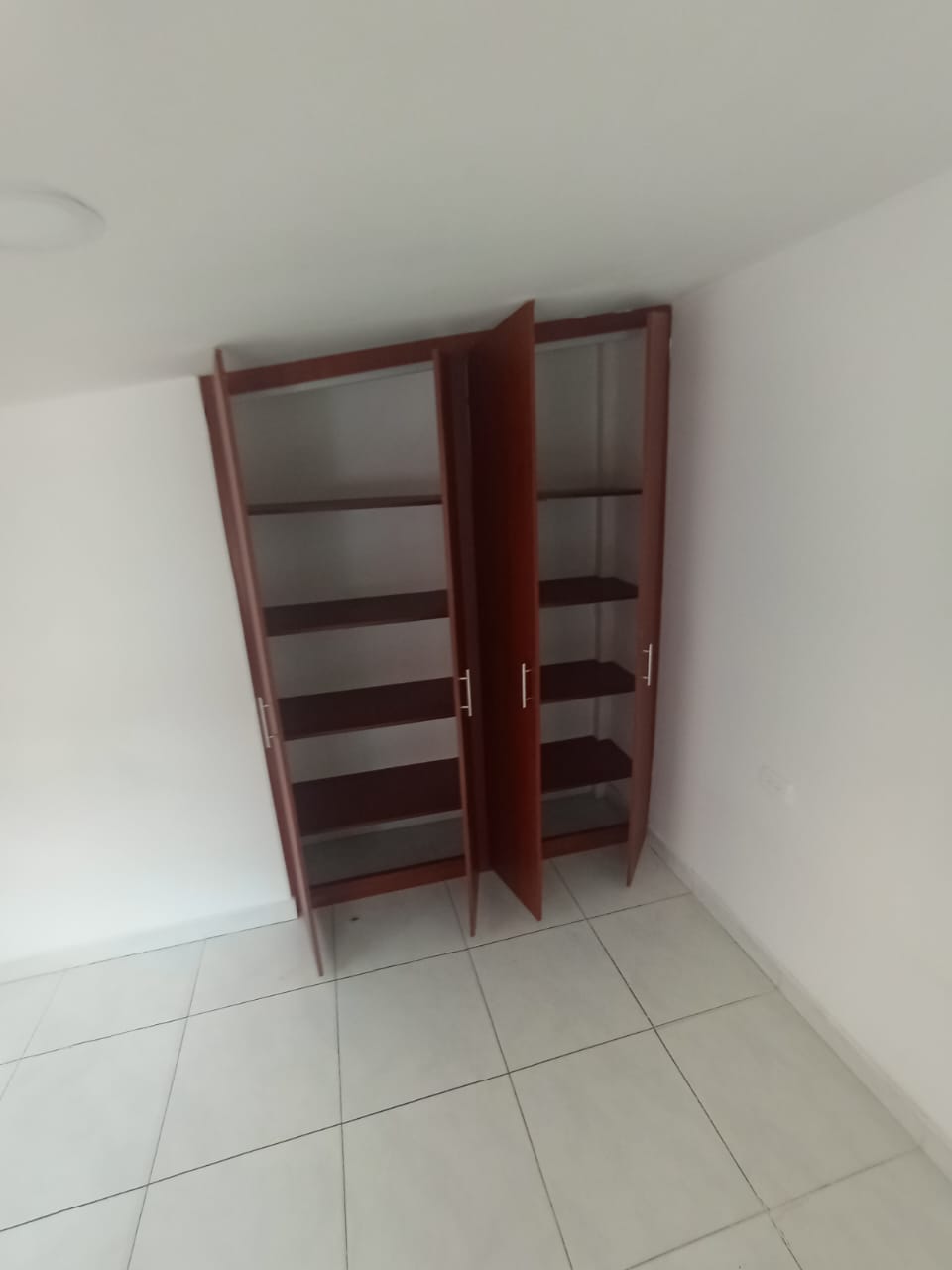 ARRIENDO APARTAESTUDIO SECTOR EL CARMEN