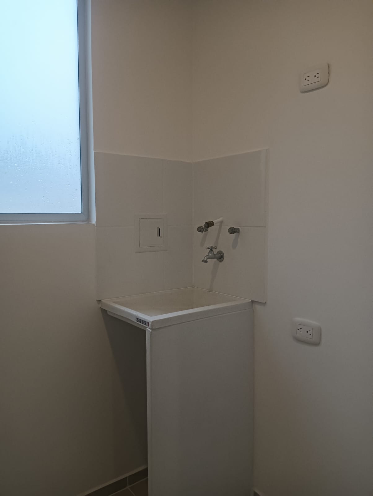 Venta excelente apartamento por minitas