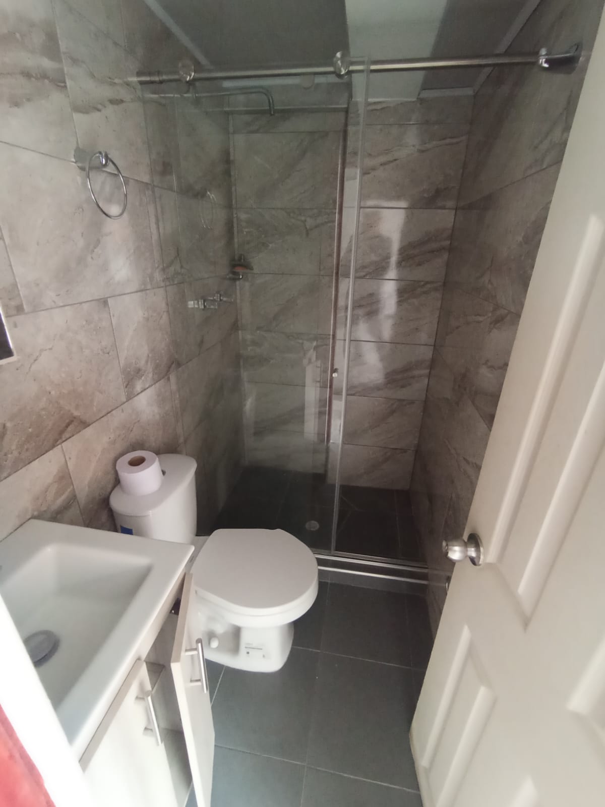SE ARRIENDA CASA EN NOGALES