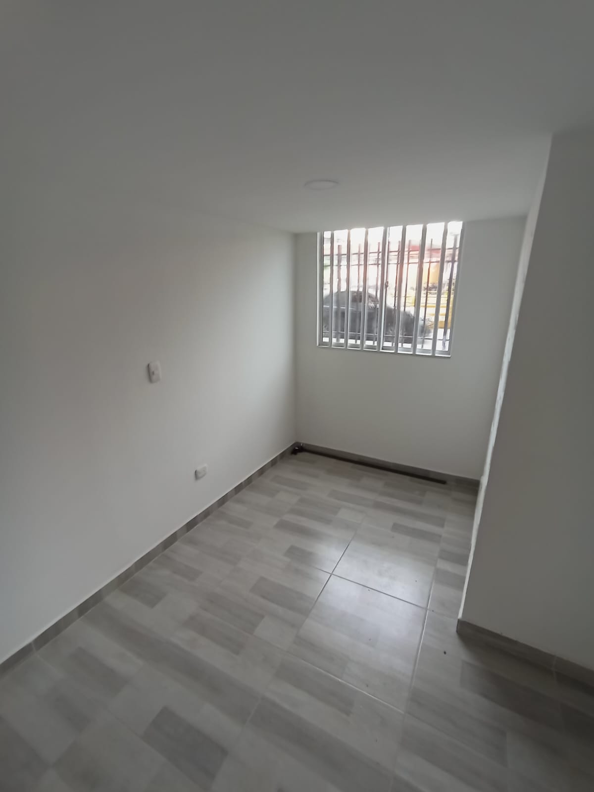 SE ARRIENDA APARTAMENTO EN LOS CAMBULOS