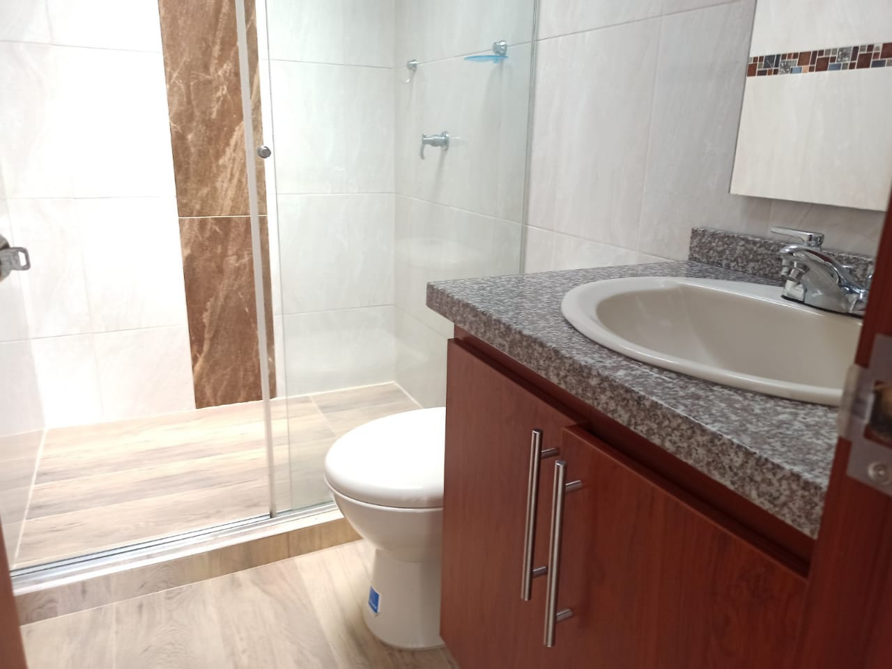SE VENDE CASA BIEN UBICADA EN JARDIN II PEREIRA