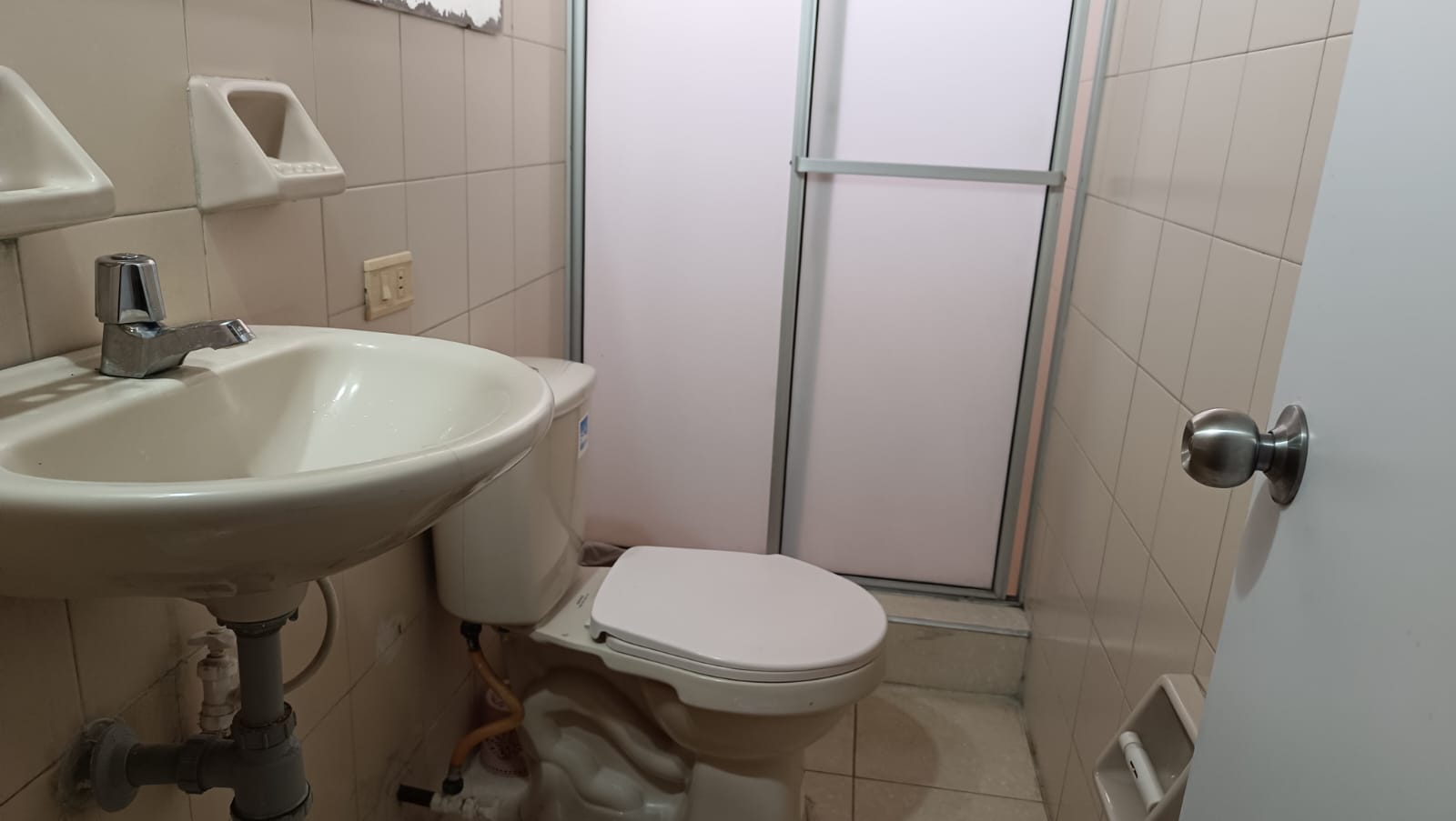 SE VENDE CASA CERCA UNIVERSIDAD MANIZALES