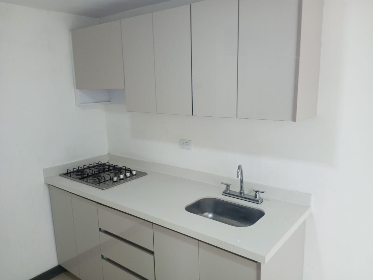 APARTAMENTO EN VENTA CAMPOHERMOSO