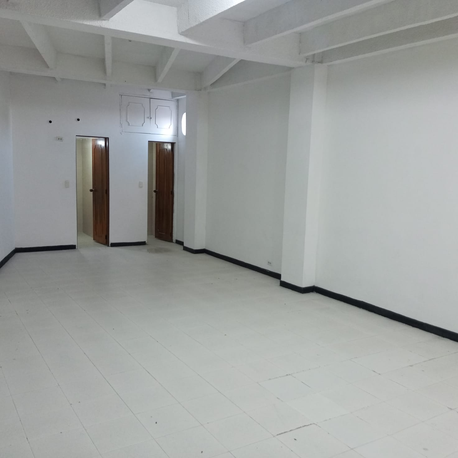 ARRIENDO LOCAL COMERCIAL CENTRO