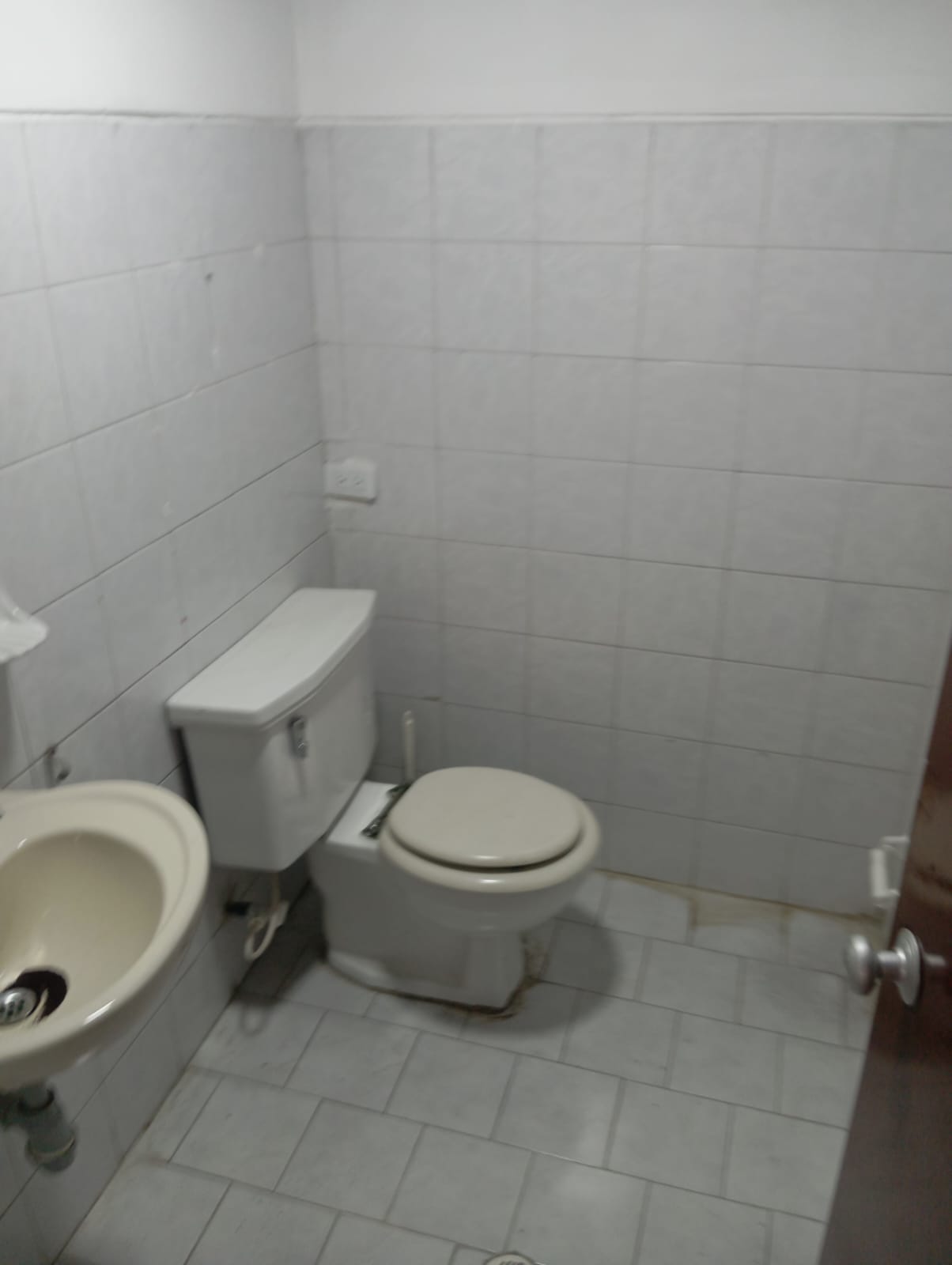 ARRIENDO OFICINA SECTOR CENTRO