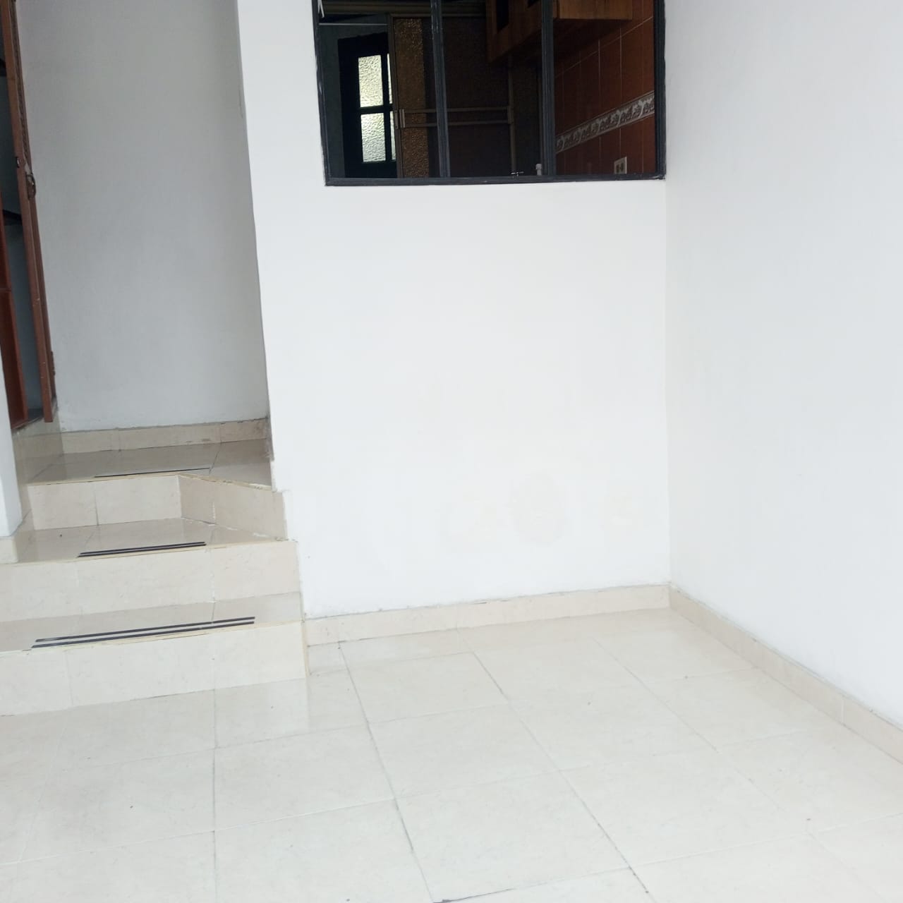 ARRIENDO APARTAESTUDIO SECTOR LEONORA