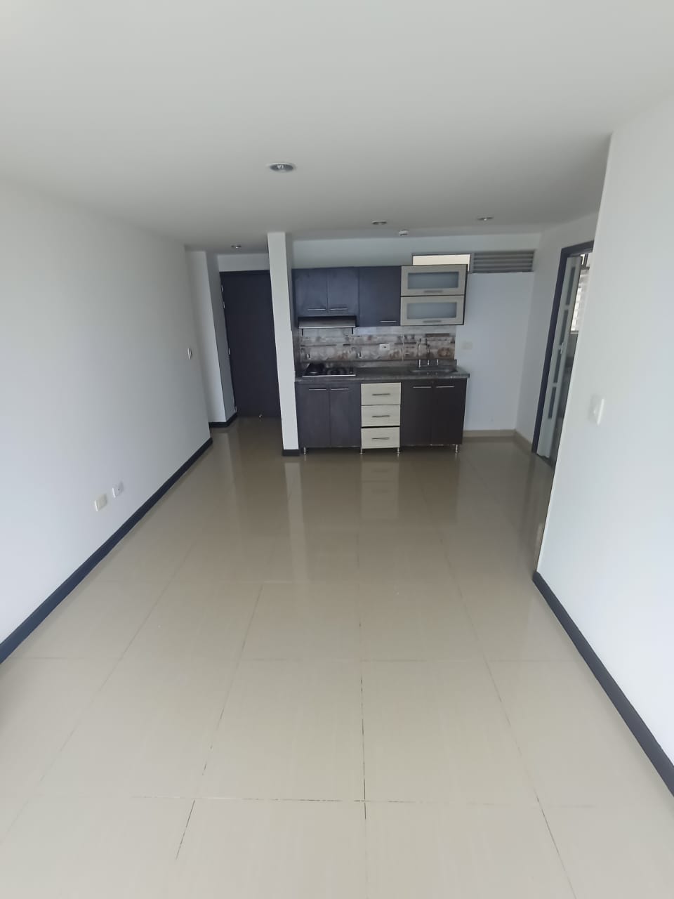 ARRIENDO APARTAMENTOEN CAMPOHERMOSO
