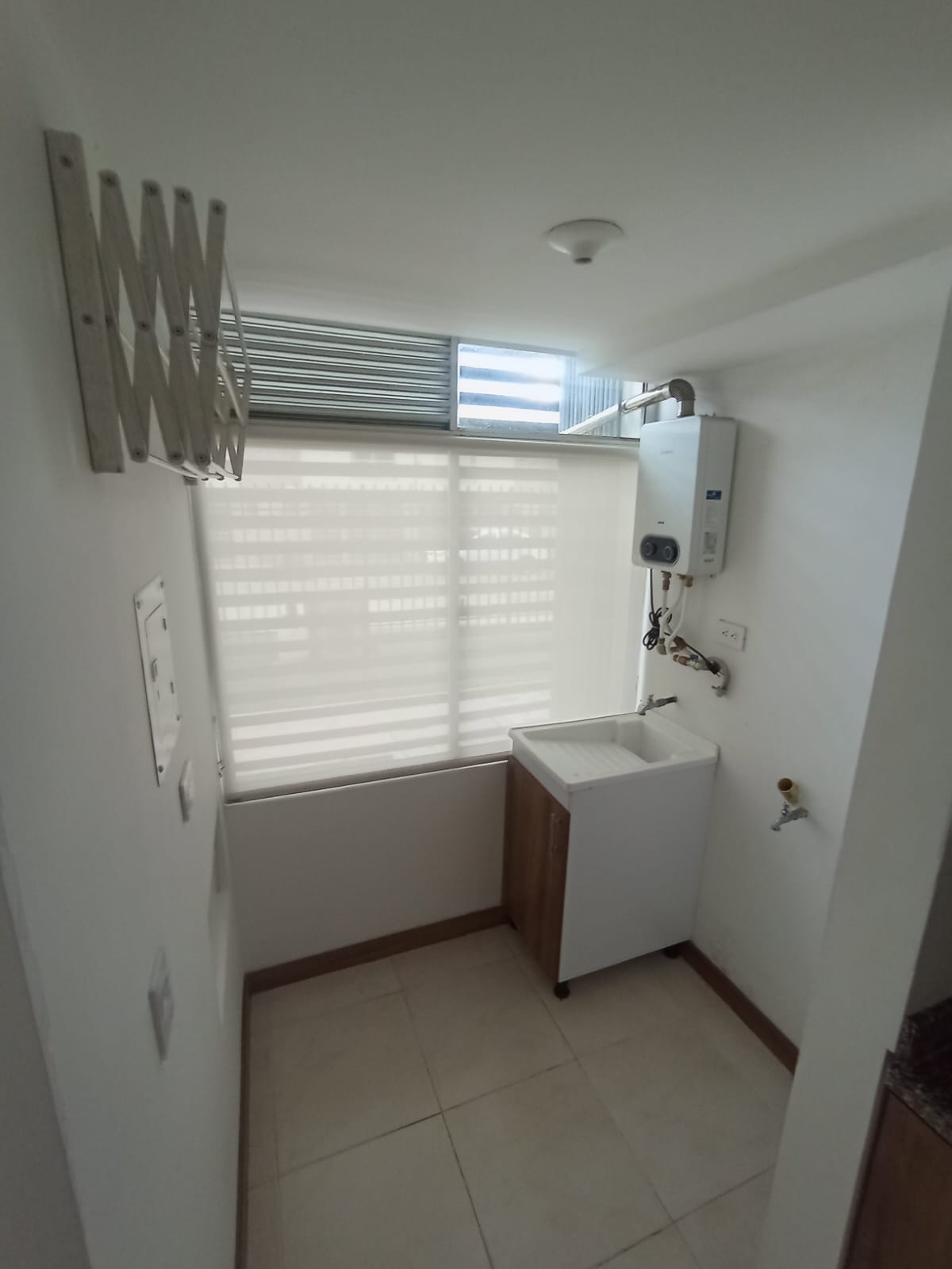 ARRIENDO APARTAMENTO EN LA CUMBRE