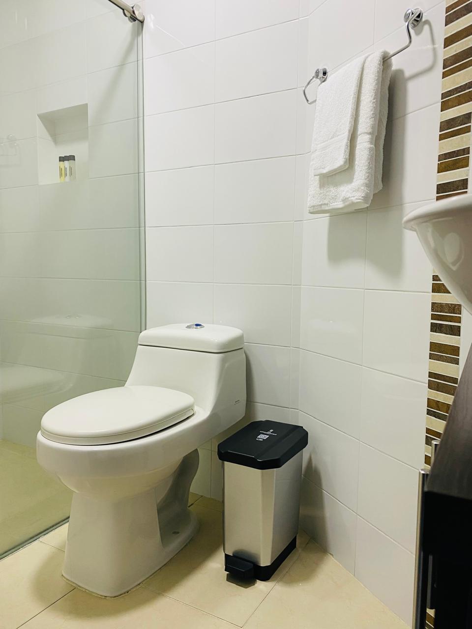 APARTAESTUDIO AVENIDA SANTANDER EN VENTA