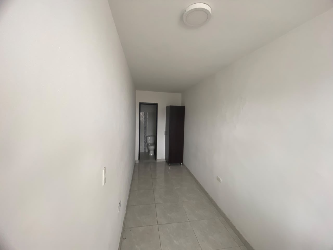 Se arrienda aparta estudio Rosales