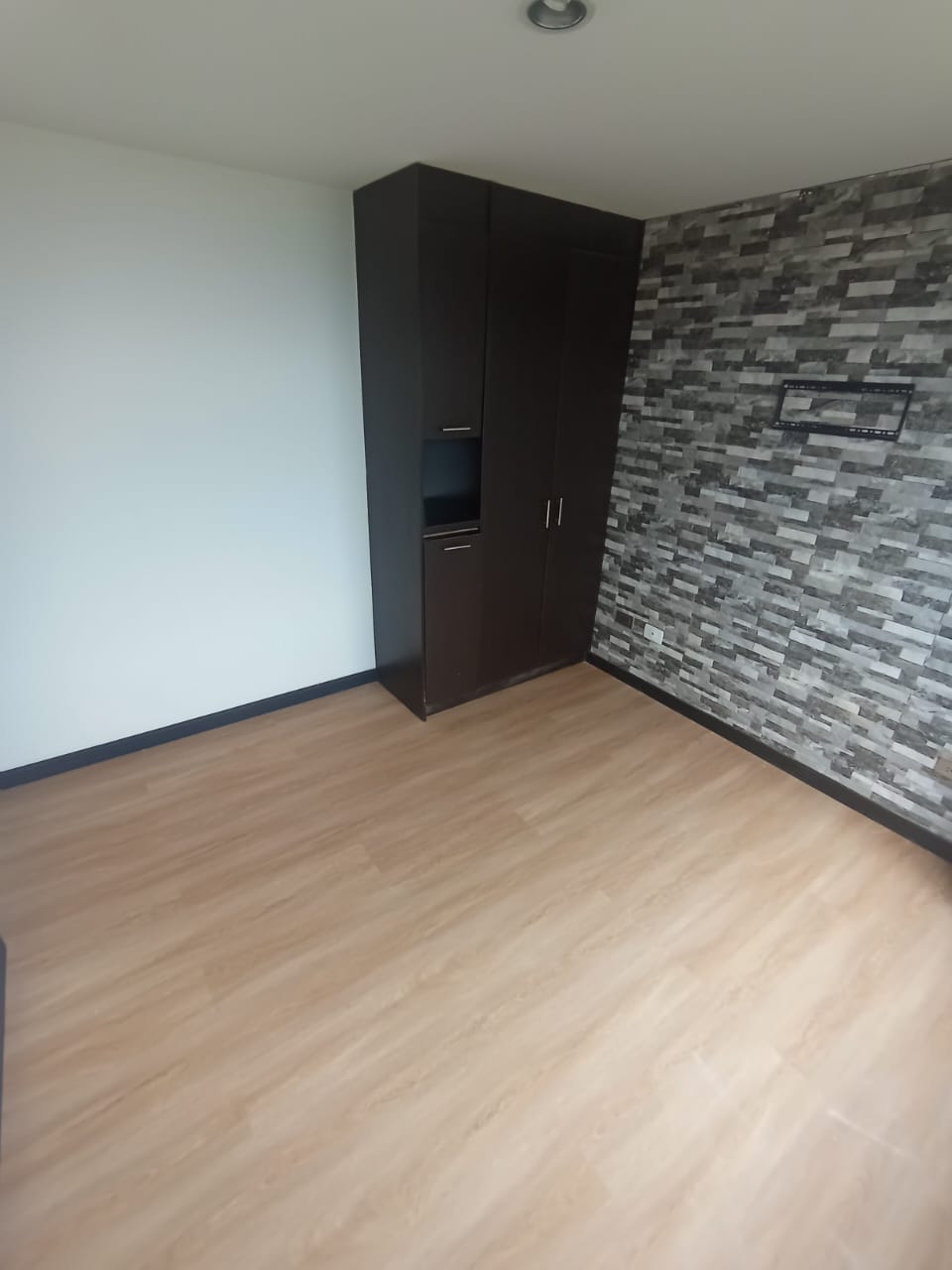 ARRIENDO APARTAMENTOEN CAMPOHERMOSO