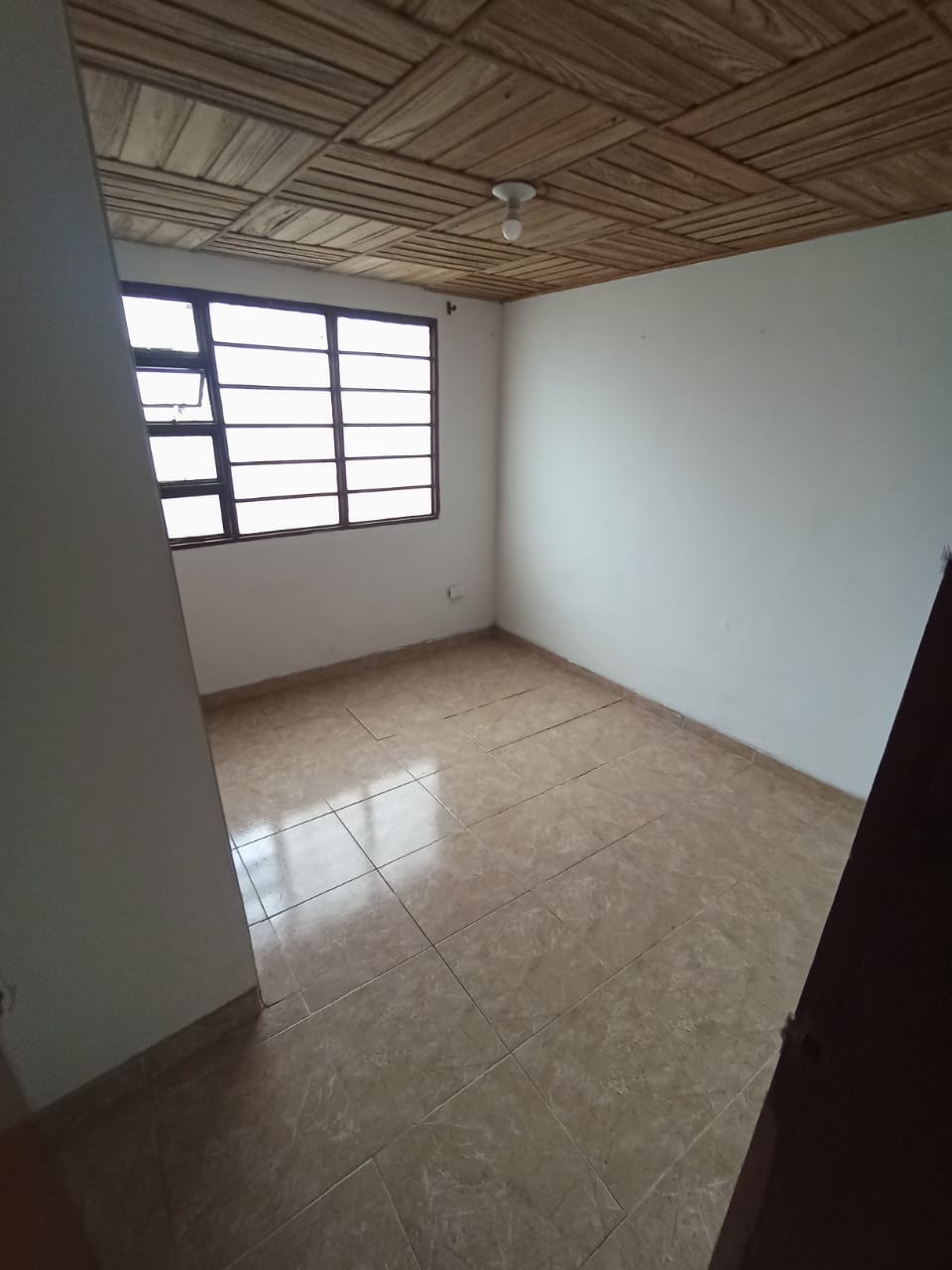 ARRIENDO CASA BAJOS EN LA ESTRELLA