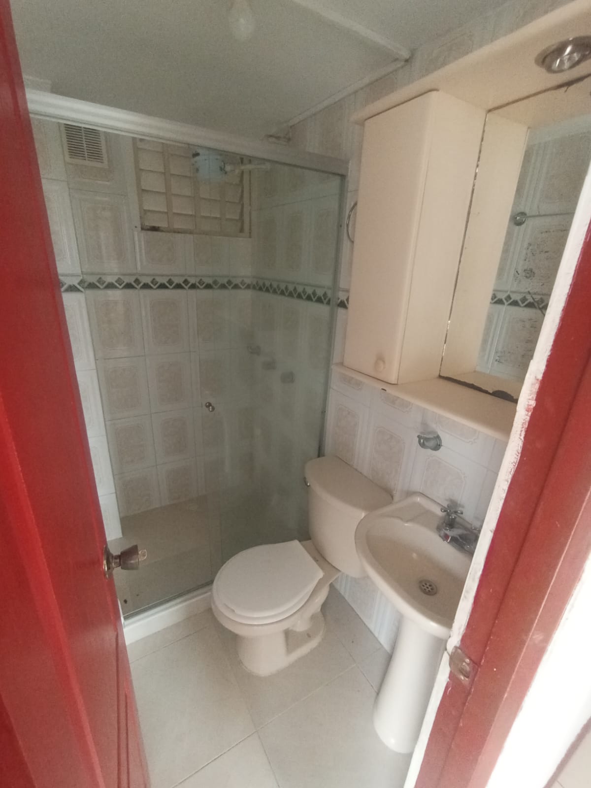 ARRIENDO APARTAMENTO EN CHIPRE