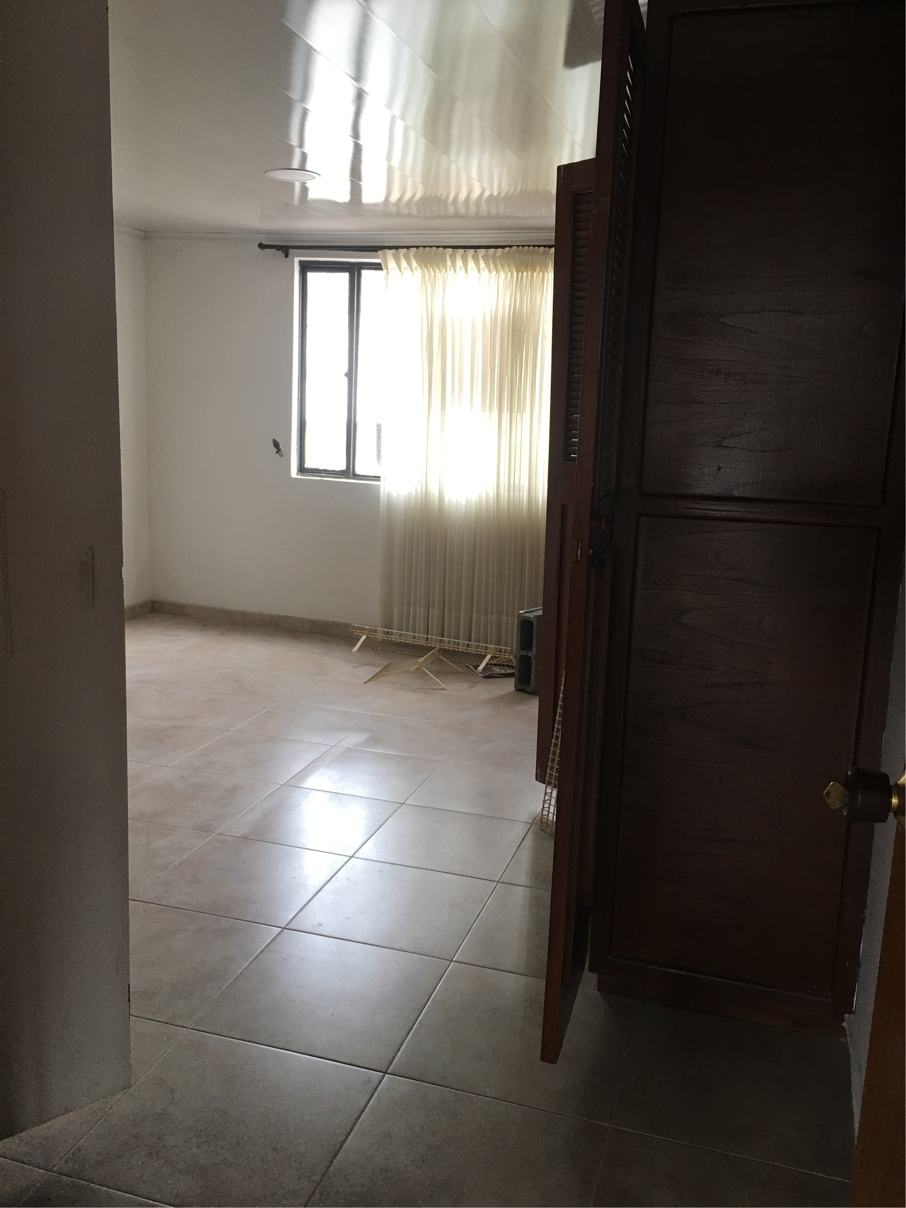 CASA EN VENTA  BIEN UBICADA EN LA ALTA LEONORA