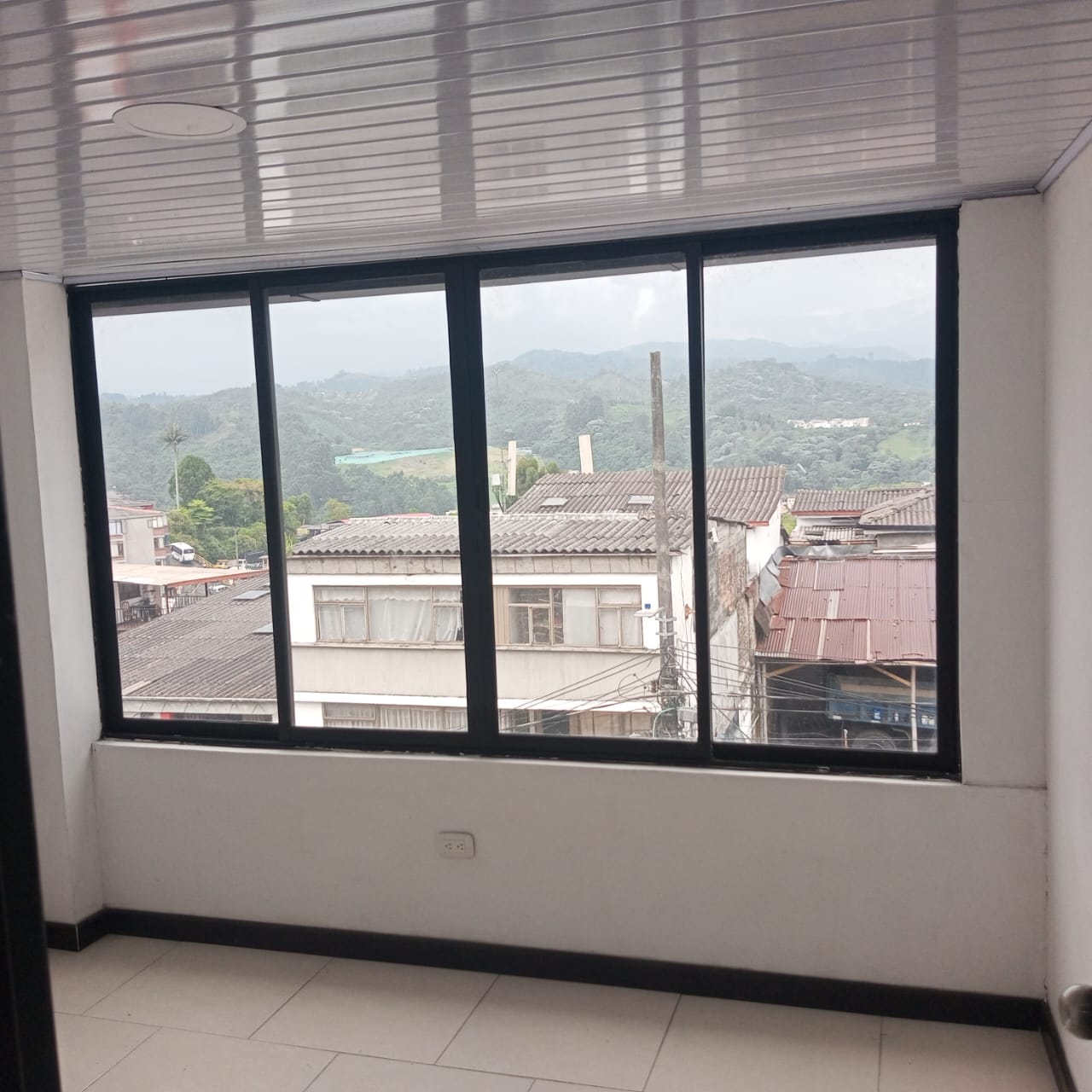 ARRIENDO LOCAL SECTOR CAMPOHERMOSO