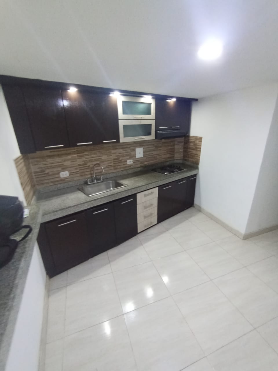 ARRIENDO APARTAMENTO SECTOR CHIPRE