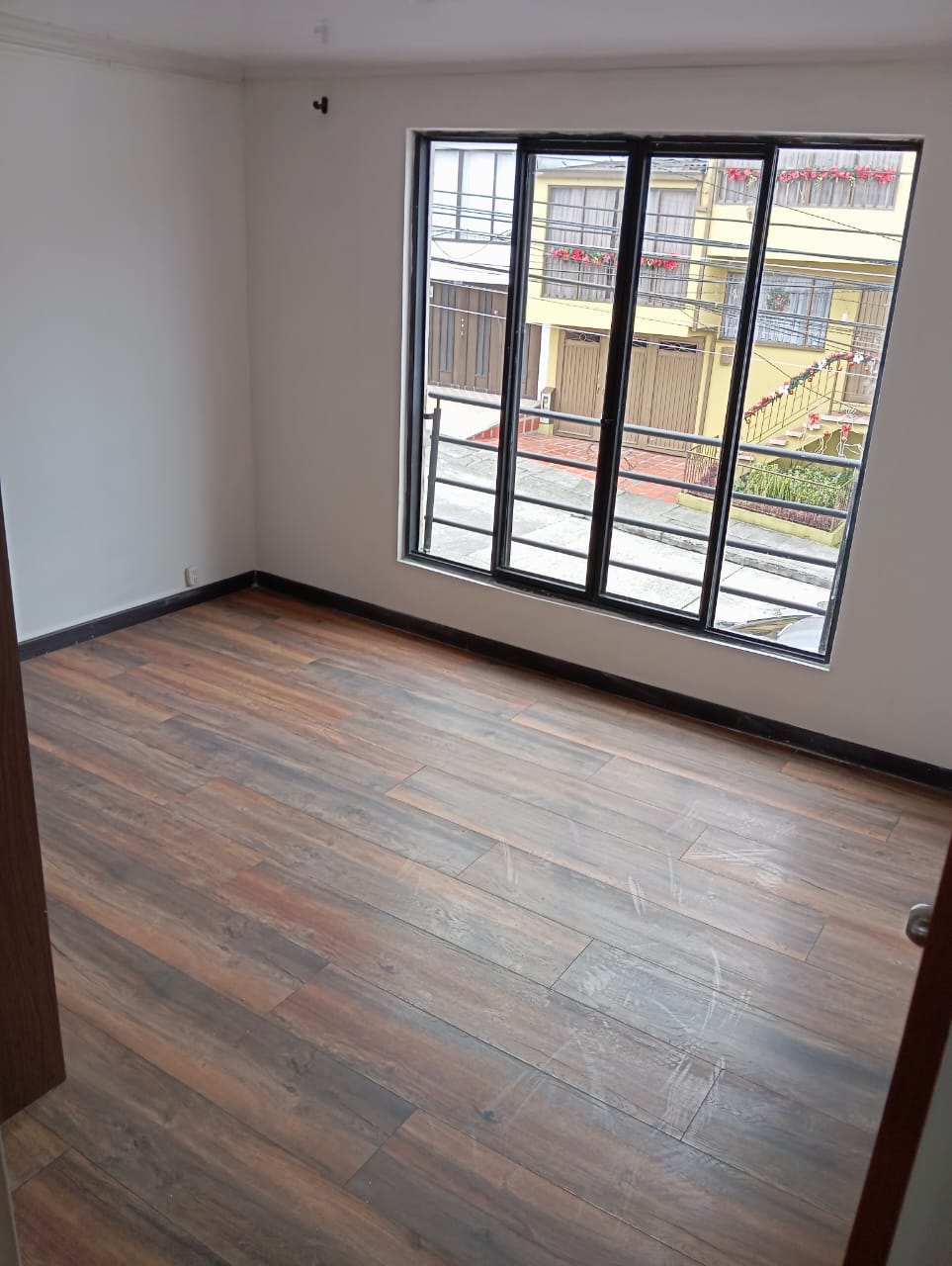 CASA EN RENTA LA LEONORA