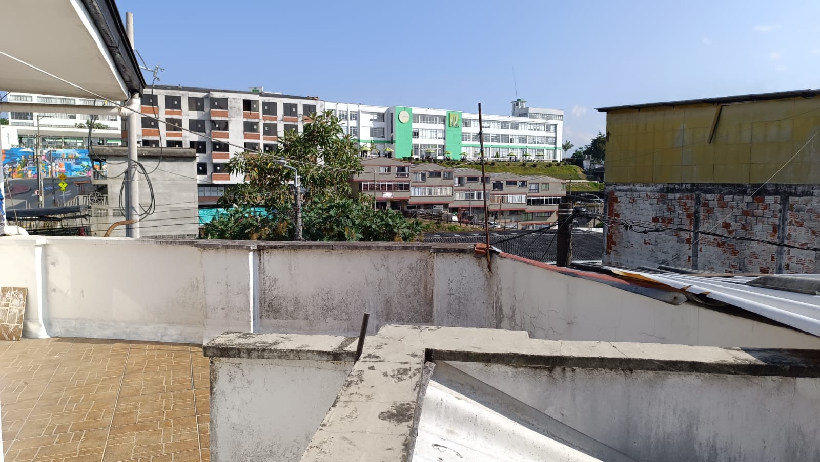 SE VENDE CASA CERCA UNIVERSIDAD MANIZALES