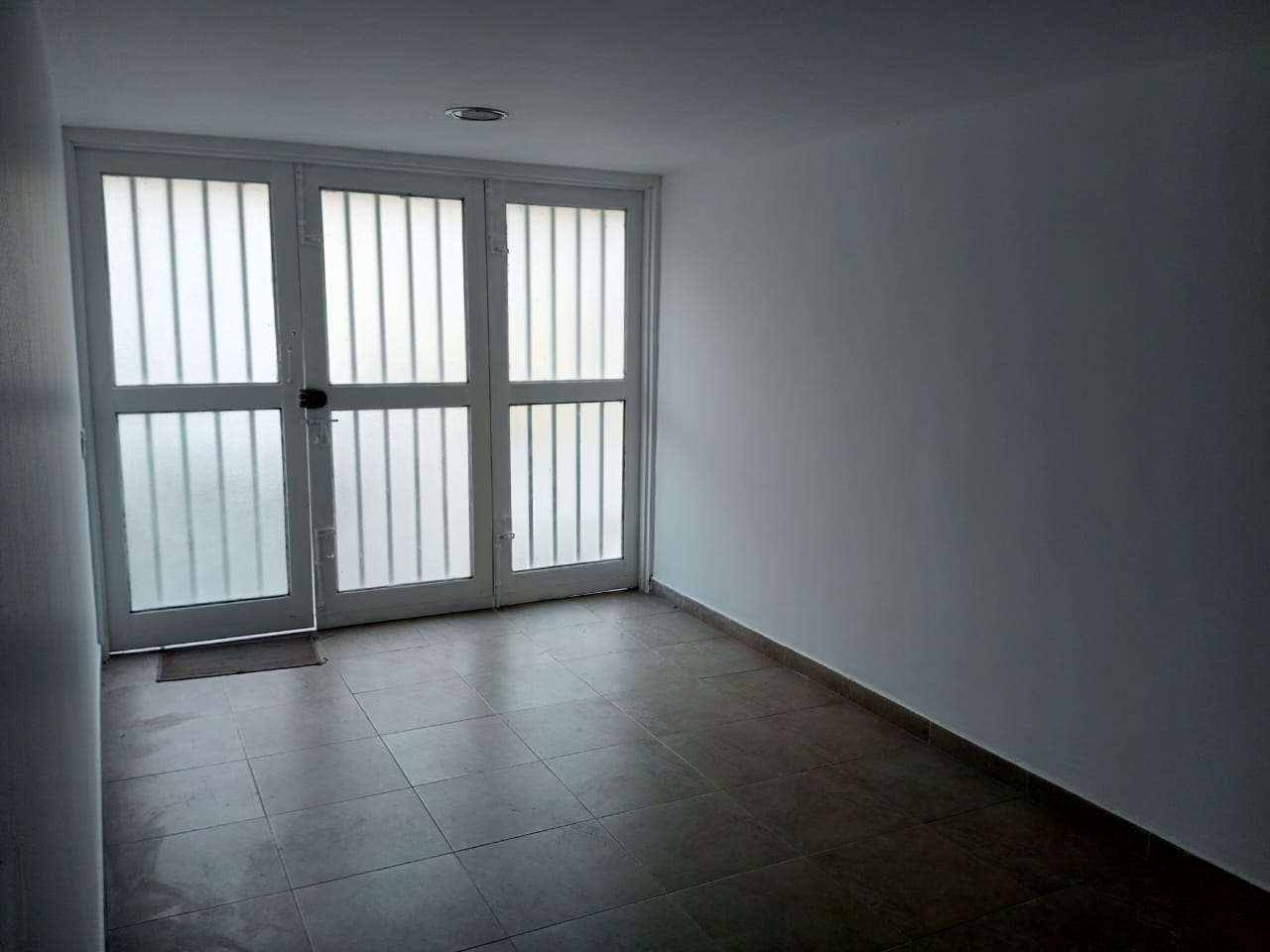 CASA EN VENTA LA ENEA