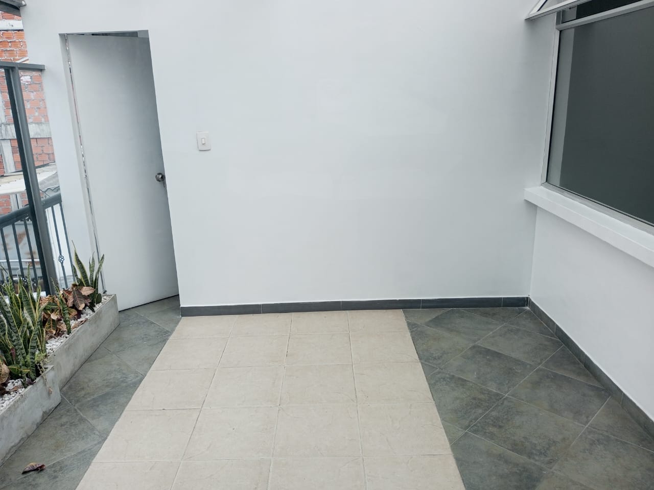 ARRIENDO CASA COMERCIAL AV SANTANDER